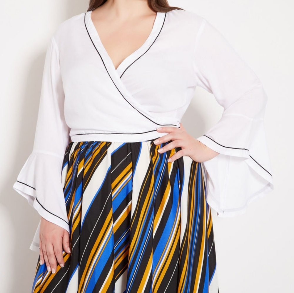 4X (26/28) Plus Size White Wrap Top
